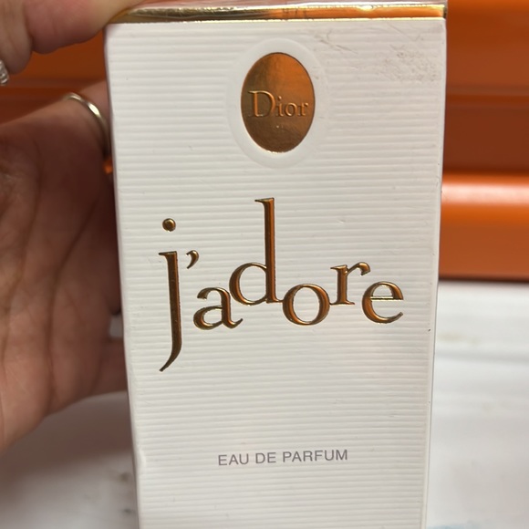 Dior jadore eau de parfum - Picture 3 of 4